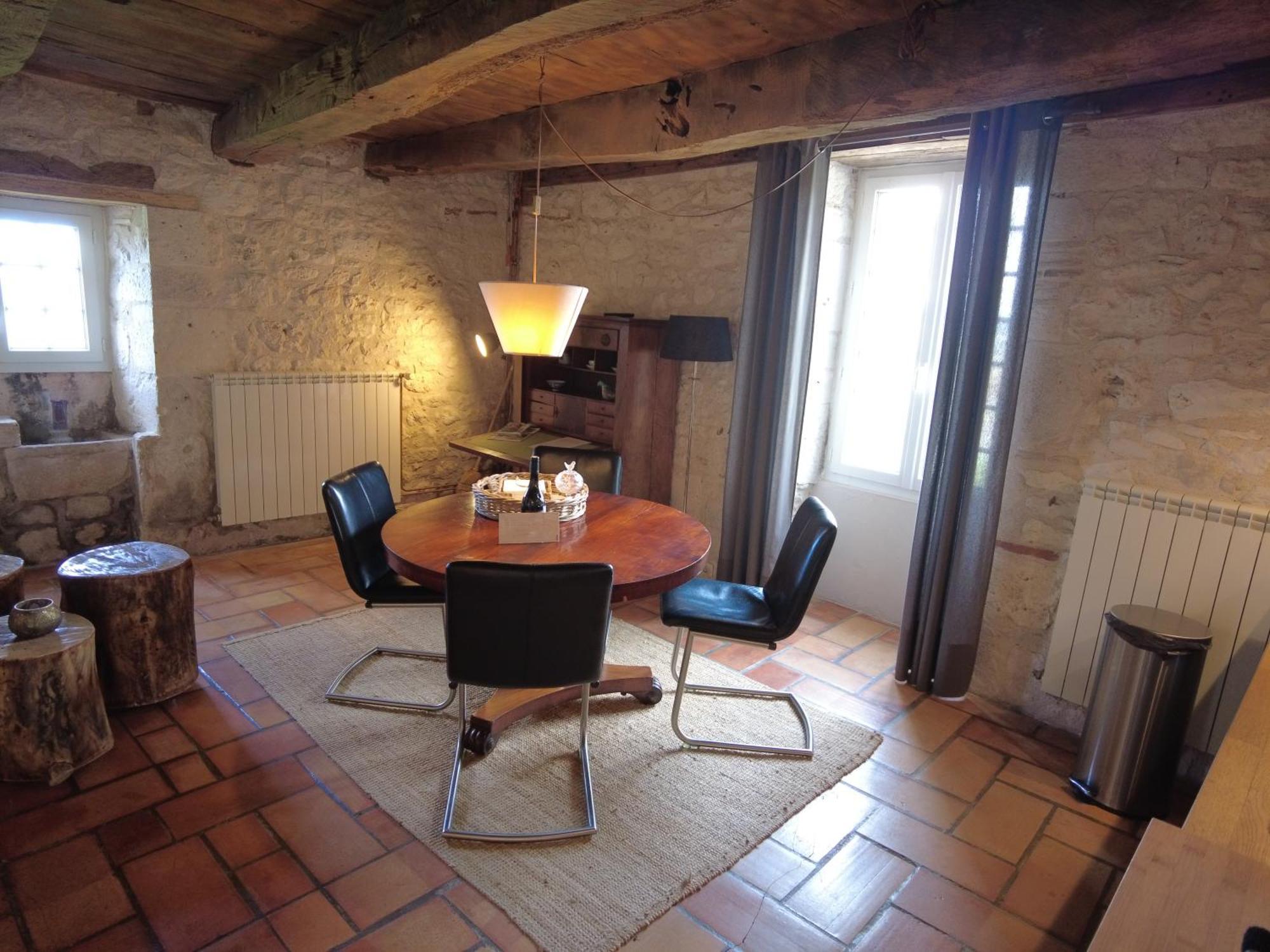 Bergerie Le Vieux Manoir Apartment Valeilles Exterior photo