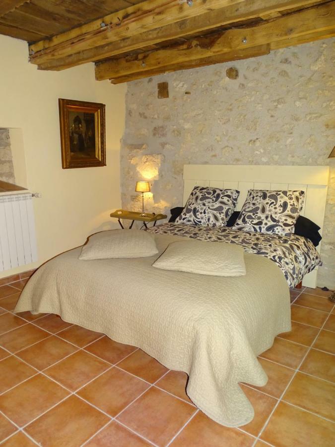 Bergerie Le Vieux Manoir Apartment Valeilles Exterior photo