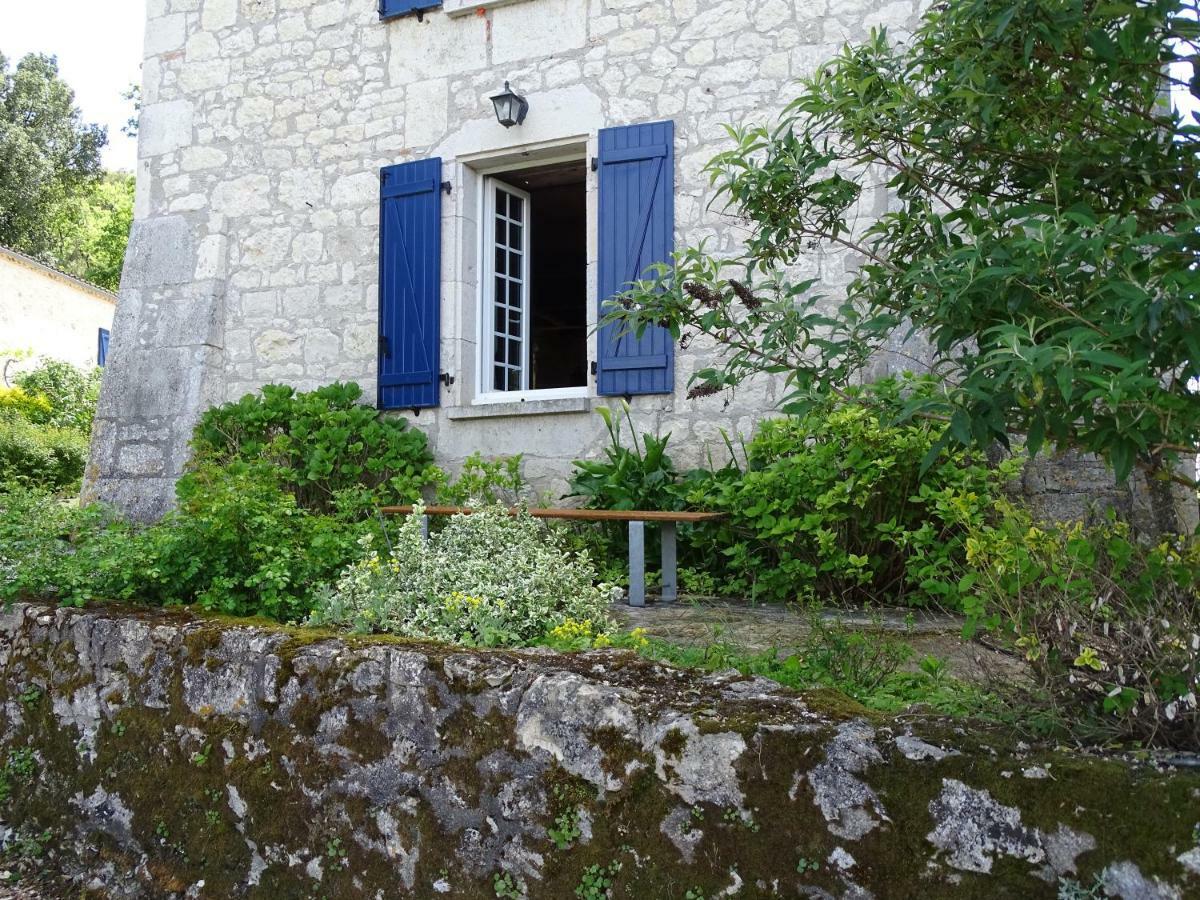 Bergerie Le Vieux Manoir Apartment Valeilles Exterior photo